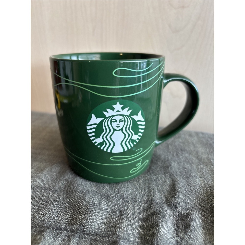 Starbucks 12 oz Green Swirl Ceramic Mug 2020 Siren Logo Coffee Tea Hot Cocoa